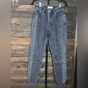 Abercrombie & Fitch High-Rise Mom Jeans - Washed Black/Gray